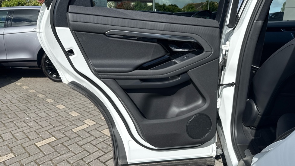 Land Rover Range Rover Evoque 2.0 D200 R-Dynamic S 5dr Auto Diesel Hatchback - Image 35