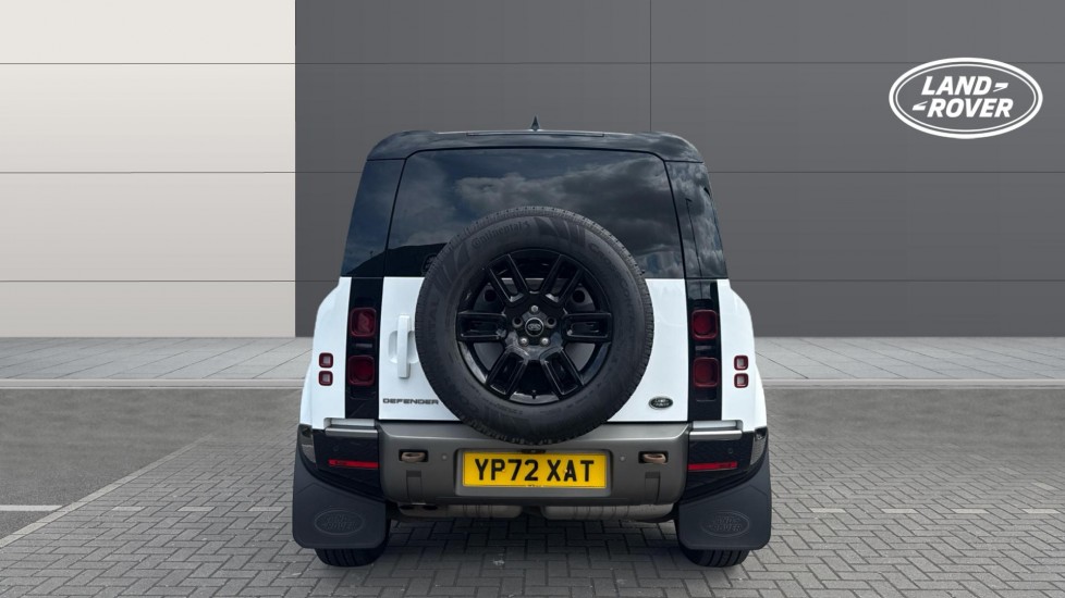 Land Rover Defender 3.0 D250 X-Dynamic S 110 5dr Auto Diesel Estate - Image 6