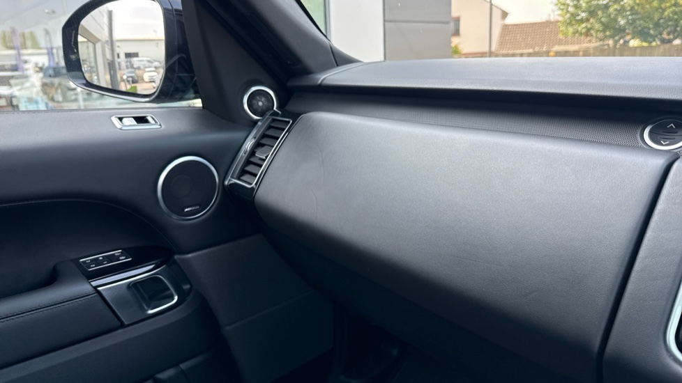 Land Rover Range Rover Sport 2.0 P400e HSE Dynamic Black 5dr Auto Estate - Image 26