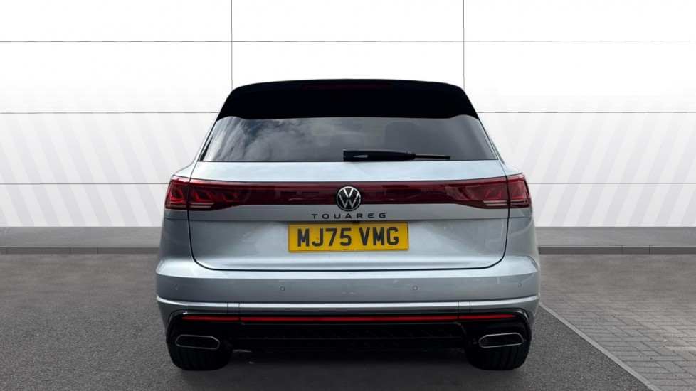 Volkswagen Touareg 3.0 V6 TDI 4Motion 286 Black Edition 5dr Tip Auto Diesel Estate - Image 6
