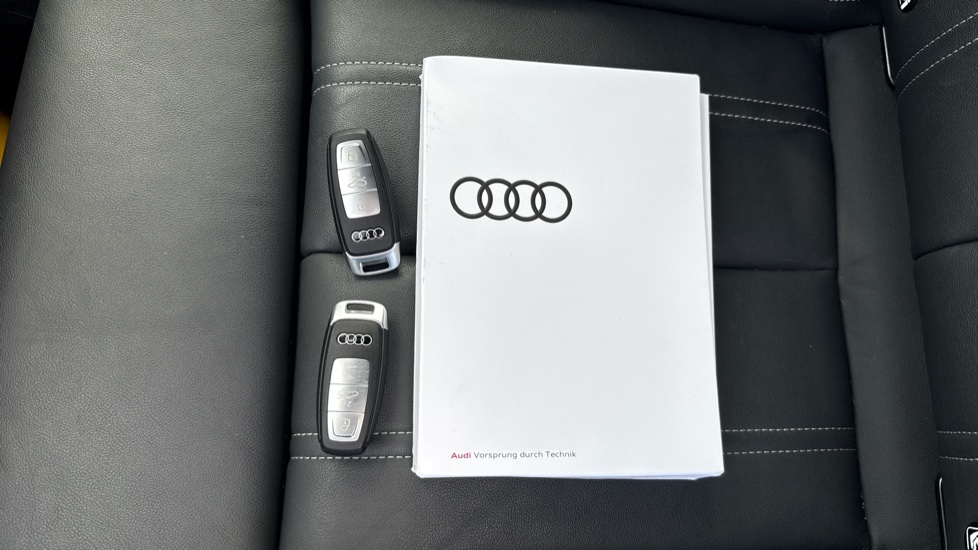 Audi Q4 e-tron 210kW 45 Quattro 82kWh Sport 5dr Auto [Leather] Electric Estate - Image 19