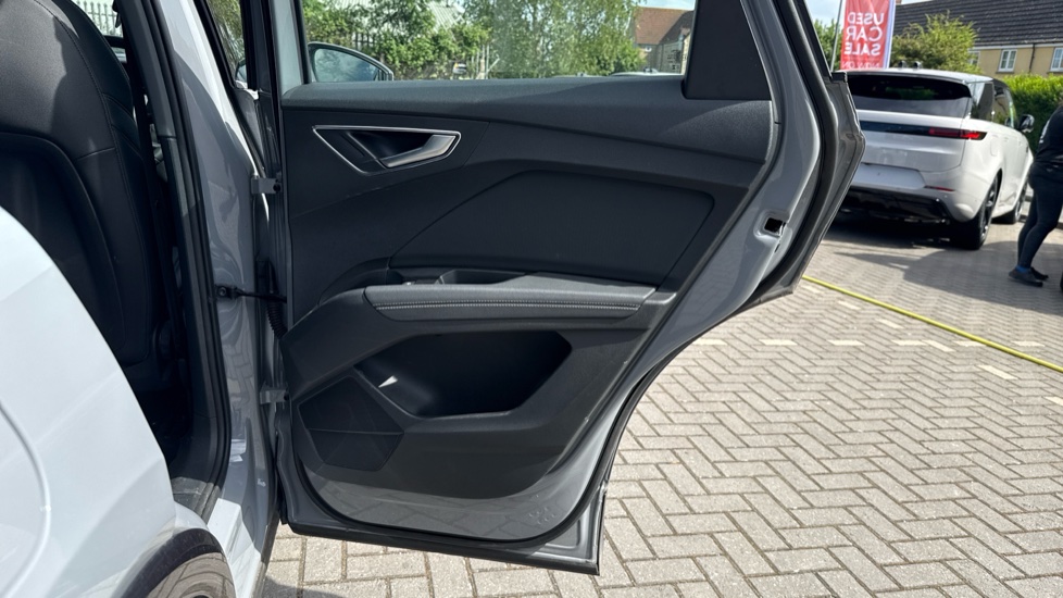 Audi Q4 e-tron 210kW 45 Quattro 82kWh Sport 5dr Auto [Leather] Electric Estate - Image 24