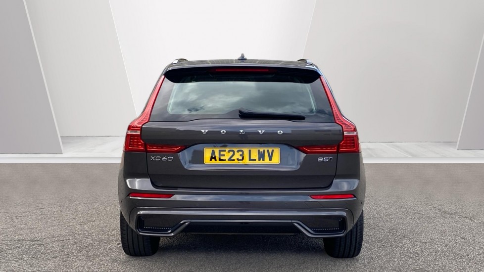 Volvo XC60 2.0 B5P Plus Dark 5dr AWD Geartronic Petrol Estate - Image 8