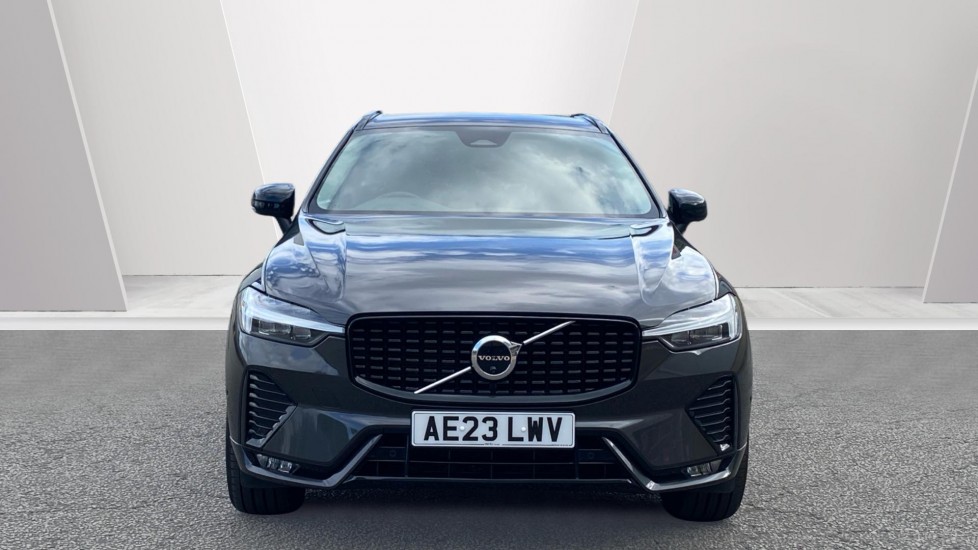Volvo XC60 2.0 B5P Plus Dark 5dr AWD Geartronic Petrol Estate - Image 9