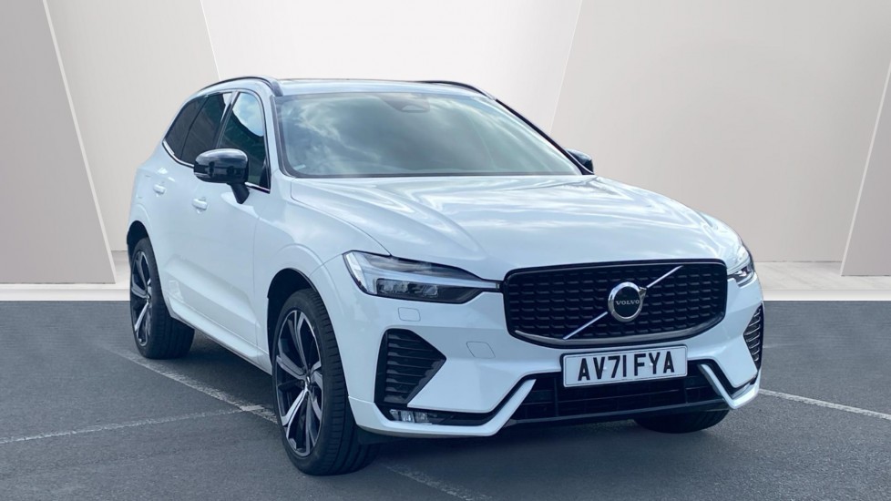Volvo XC60 2.0 B4D R DESIGN 5dr AWD Geartronic Diesel Estate - Image 1