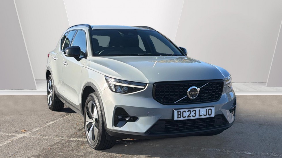 2023 Volvo XC40