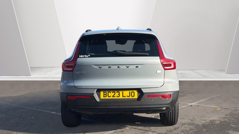 Volvo XC40 1.5 T4 Recharge PHEV Plus Dark 5dr Auto Estate - Image 8