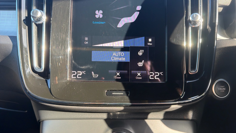 Volvo XC40 1.5 T4 Recharge PHEV Plus Dark 5dr Auto Estate - Image 19