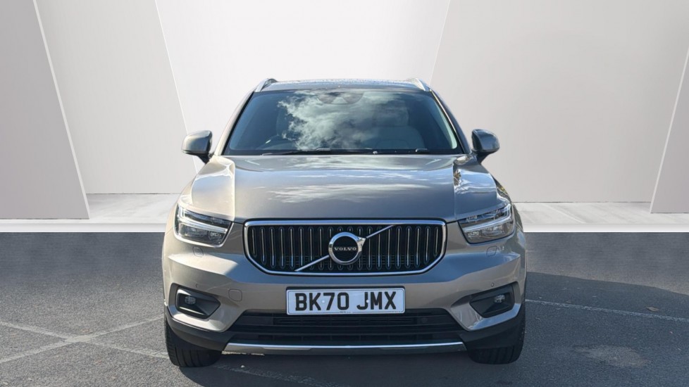 Volvo XC40 1.5 T5 Recharge PHEV Inscription 5dr Auto Estate - Image 9