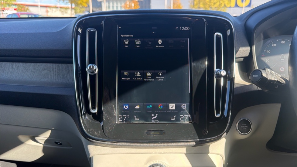 Volvo XC40 1.5 T5 Recharge PHEV Inscription 5dr Auto Estate - Image 15