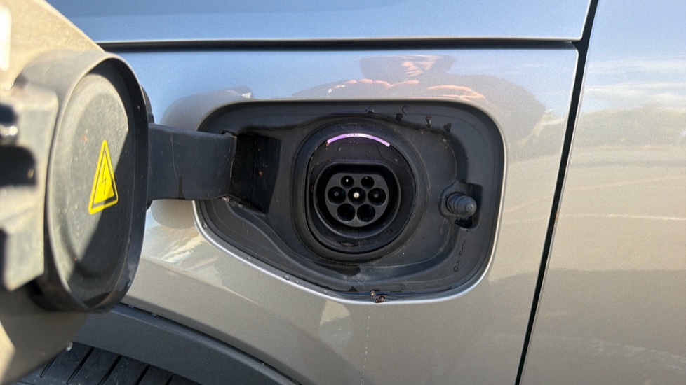 Volvo XC40 1.5 T5 Recharge PHEV Inscription 5dr Auto Estate - Image 45