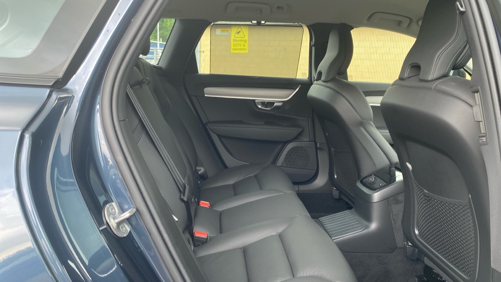 Volvo V90 2.0 T6 [350] PHEV Plus Dark 5dr AWD Auto Estate - Image 6