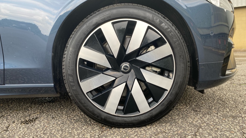 Volvo V90 2.0 T6 [350] PHEV Plus Dark 5dr AWD Auto Estate - Image 9
