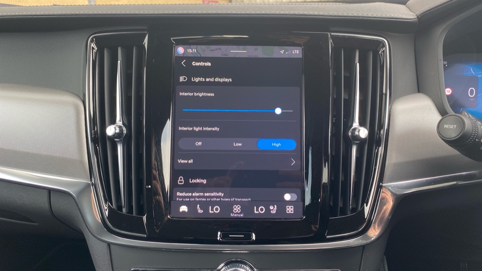 Volvo V90 2.0 T6 [350] PHEV Plus Dark 5dr AWD Auto Estate - Image 19