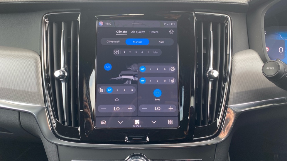 Volvo V90 2.0 T6 [350] PHEV Plus Dark 5dr AWD Auto Estate - Image 23
