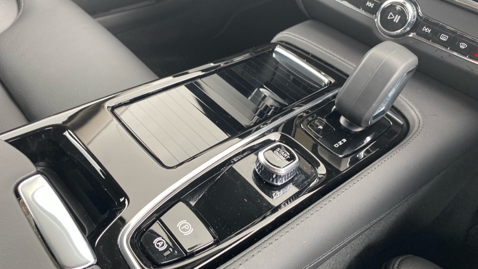 Volvo V90 2.0 T6 [350] PHEV Plus Dark 5dr AWD Auto Estate - Image 27