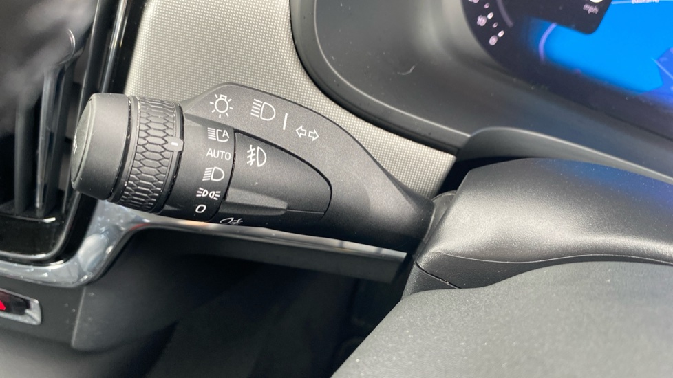 Volvo V90 2.0 T6 [350] PHEV Plus Dark 5dr AWD Auto Estate - Image 31