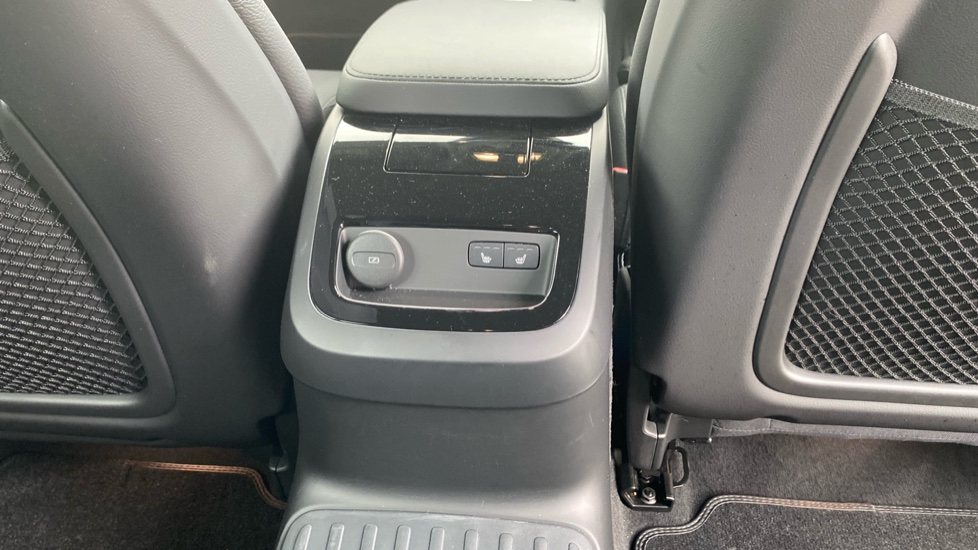 Volvo V90 2.0 T6 [350] PHEV Plus Dark 5dr AWD Auto Estate - Image 39