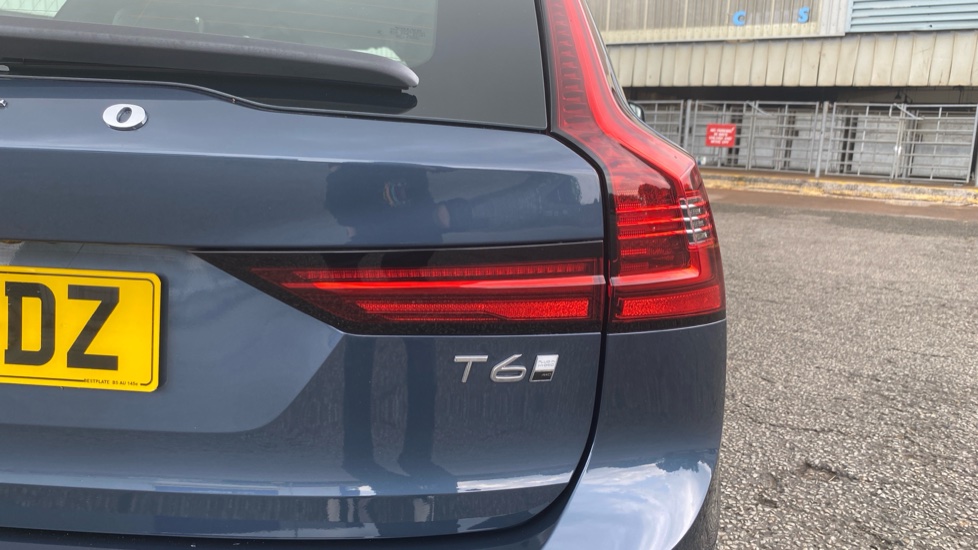 Volvo V90 2.0 T6 [350] PHEV Plus Dark 5dr AWD Auto Estate - Image 43