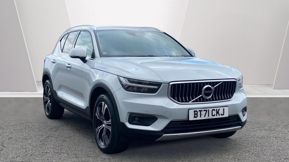 Volvo XC40 1.5 T5 Recharge PHEV Inscription Pro 5dr Auto Estate - Image 1