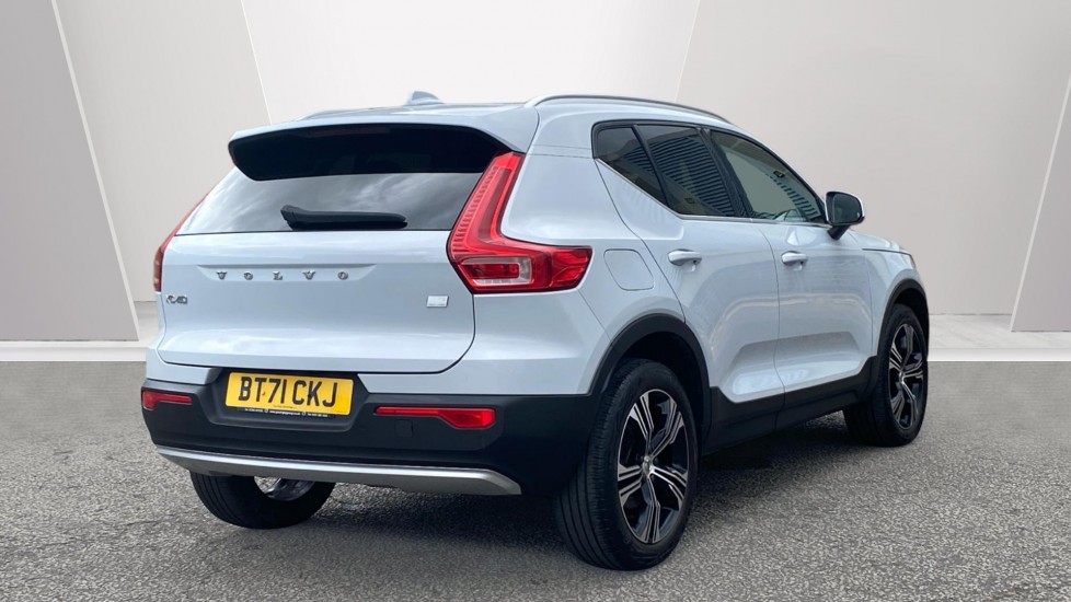 Volvo XC40 1.5 T5 Recharge PHEV Inscription Pro 5dr Auto Estate - Image 2