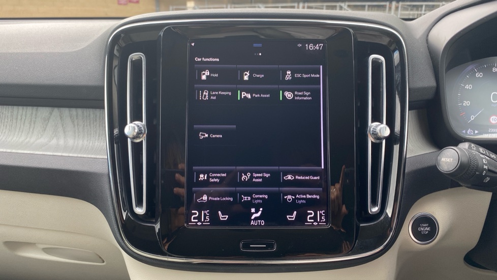 Volvo XC40 1.5 T5 Recharge PHEV Inscription Pro 5dr Auto Estate - Image 18