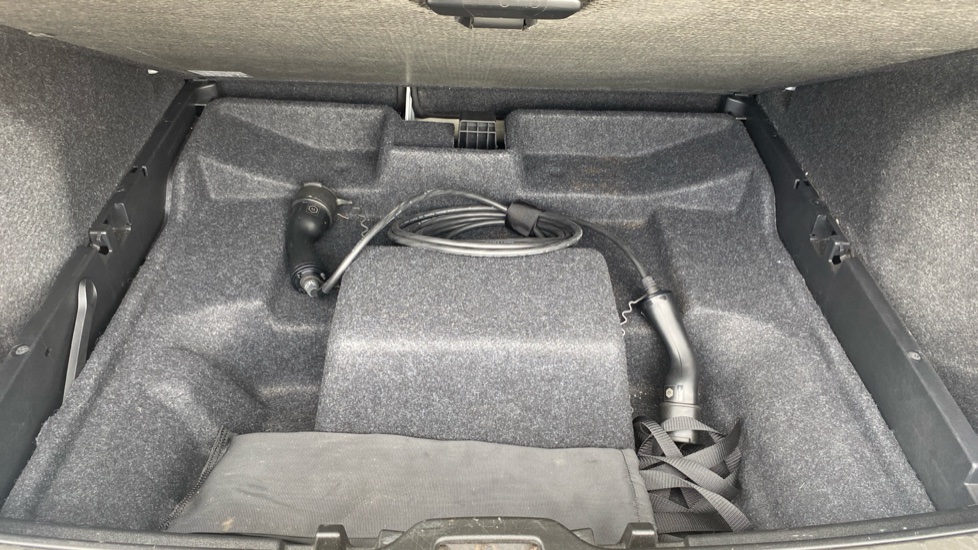 Volvo XC40 1.5 T5 Recharge PHEV Inscription Pro 5dr Auto Estate - Image 38
