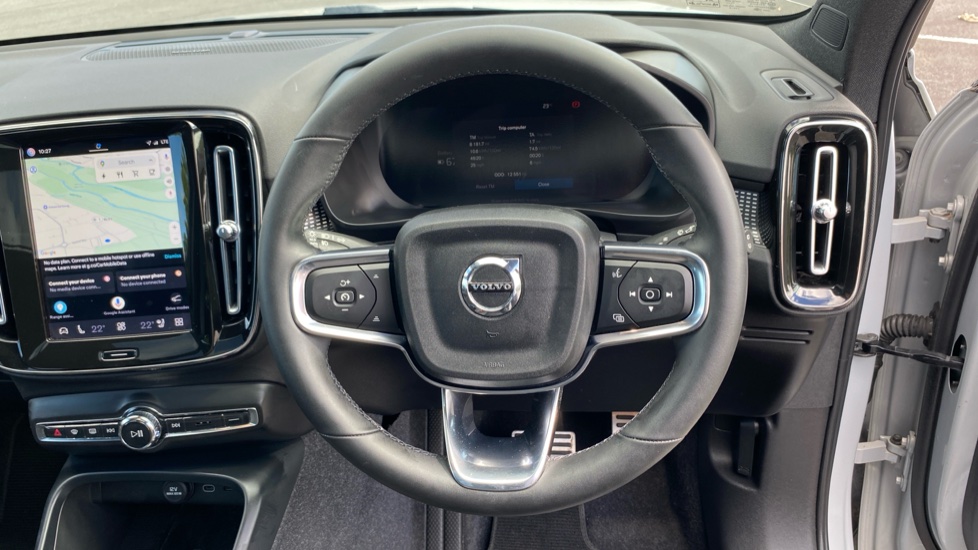 Volvo XC40 300kW Recharge Twin Pro 78kWh 5dr AWD Auto Electric Estate - Image 10