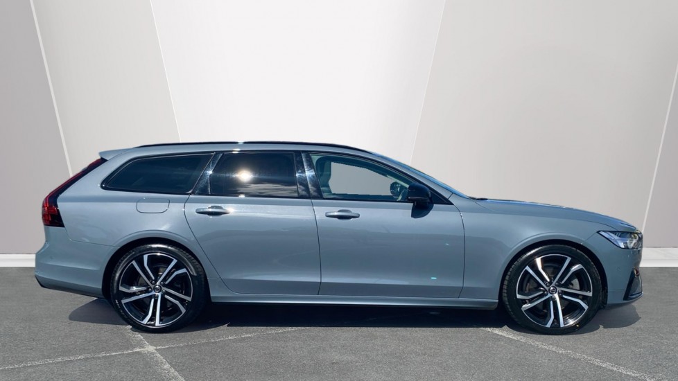 Volvo V90 2.0 T6 [350] RC PHEV Ultimate Dark 5dr AWD Auto Estate - Image 3