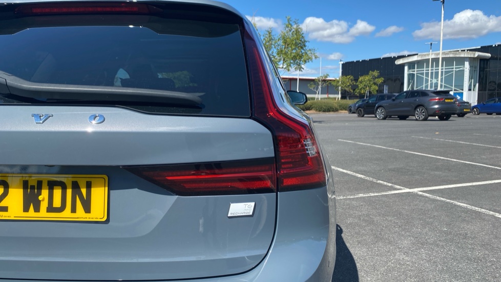 Volvo V90 2.0 T6 [350] RC PHEV Ultimate Dark 5dr AWD Auto Estate - Image 44
