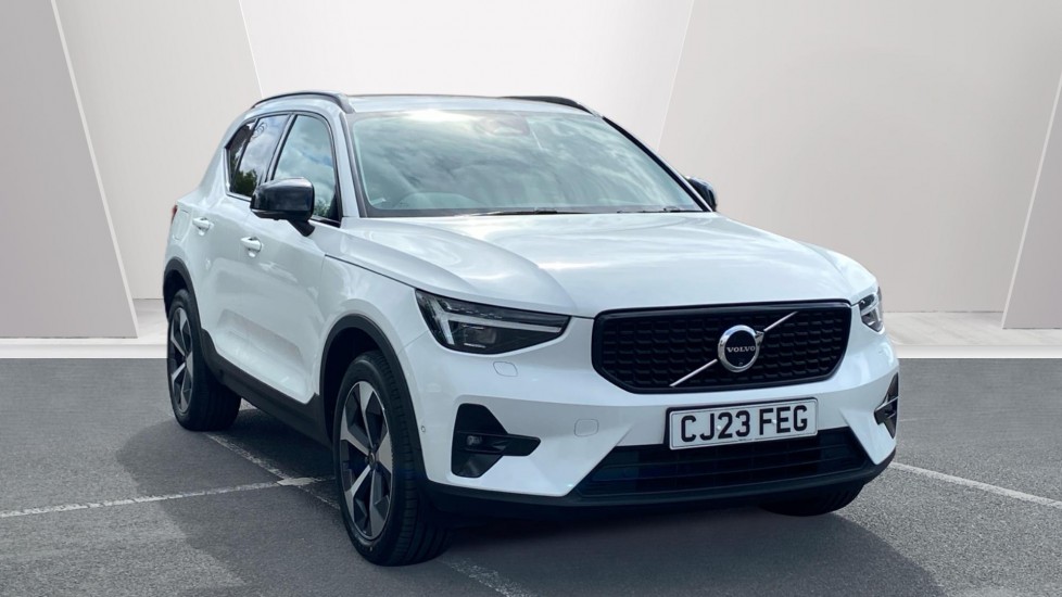 Volvo XC40 2.0 B3P Ultimate Dark 5dr Auto Petrol Estate - Image 1