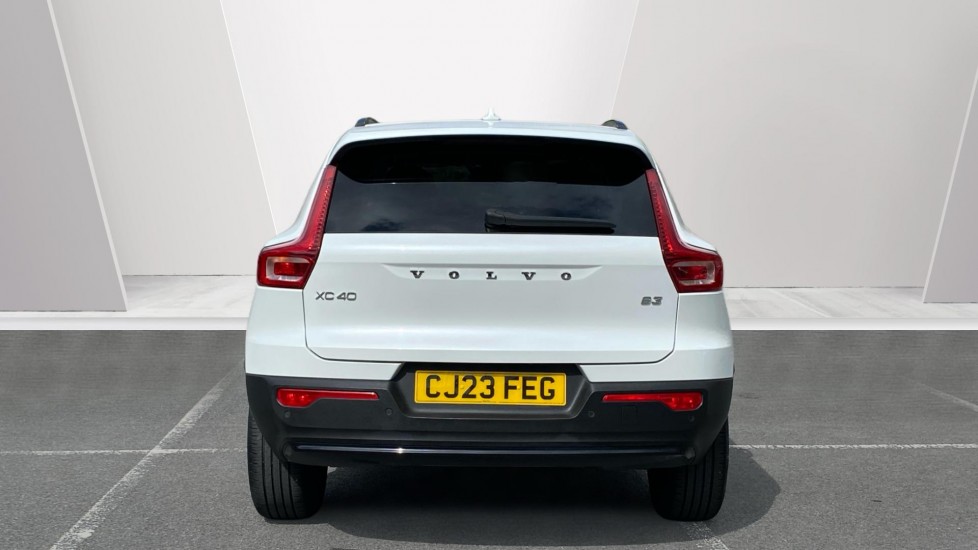 Volvo XC40 2.0 B3P Ultimate Dark 5dr Auto Petrol Estate - Image 8