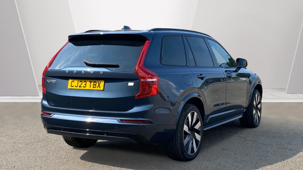 Volvo XC90 2.0 T8 [455] RC PHEV Ultimate Dark 5dr AWD Gtron Estate - Image 2