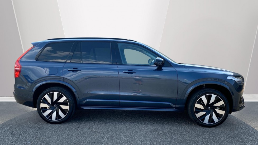 Volvo XC90 2.0 T8 [455] RC PHEV Ultimate Dark 5dr AWD Gtron Estate - Image 3