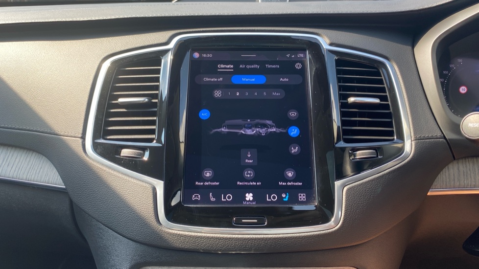Volvo XC90 2.0 T8 [455] RC PHEV Ultimate Dark 5dr AWD Gtron Estate - Image 21