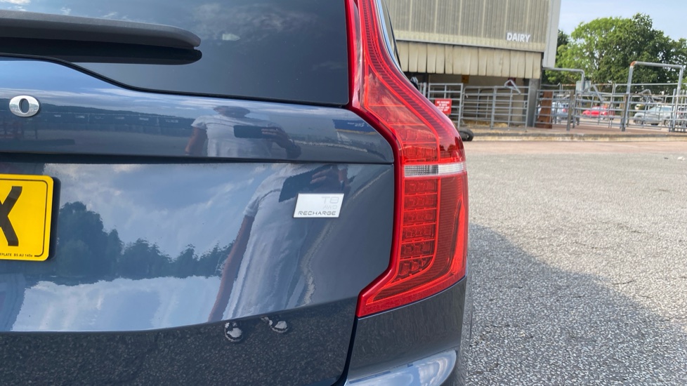 Volvo XC90 2.0 T8 [455] RC PHEV Ultimate Dark 5dr AWD Gtron Estate - Image 47