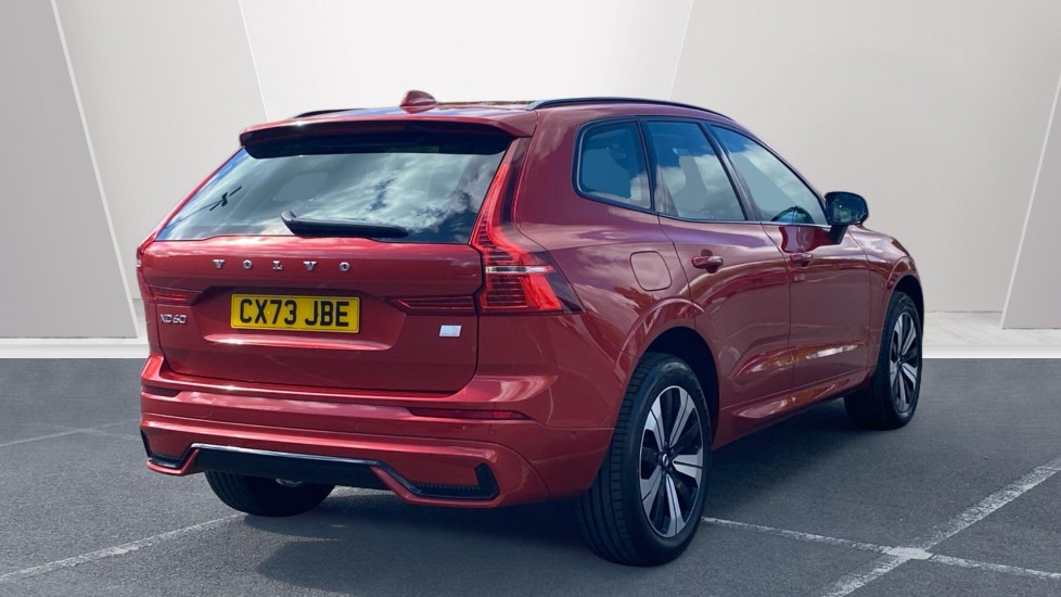 Volvo XC60 2.0 T6 [350] RC PHEV Plus Dark 5dr AWD Geartronic Estate - Image 2