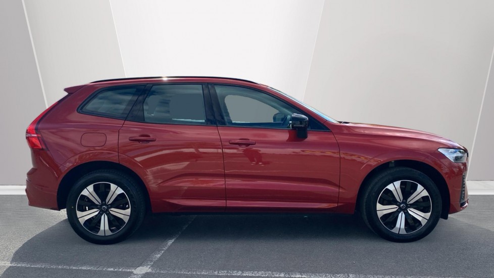Volvo XC60 2.0 T6 [350] RC PHEV Plus Dark 5dr AWD Geartronic Estate - Image 3