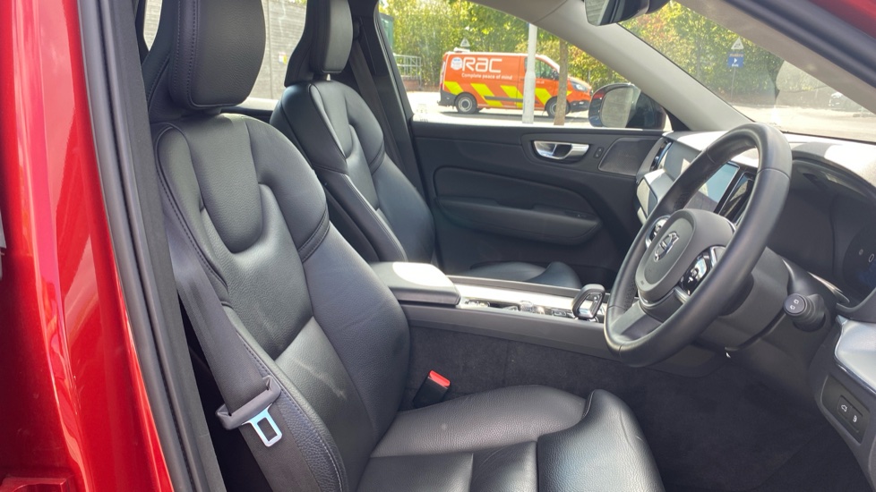 Volvo XC60 2.0 T6 [350] RC PHEV Plus Dark 5dr AWD Geartronic Estate - Image 38