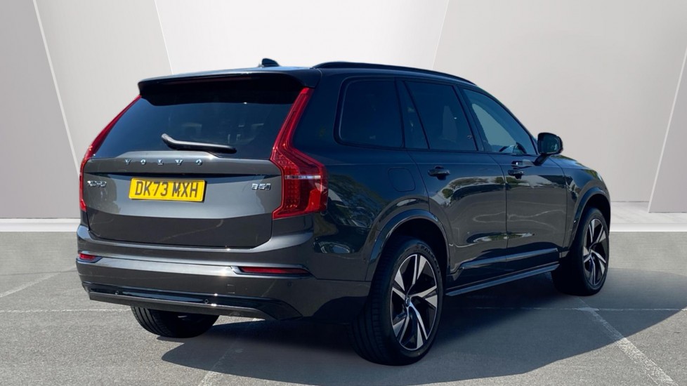 Volvo XC90 2.0 B5P [250] Plus Dark 5dr AWD Geartronic Petrol Estate - Image 2