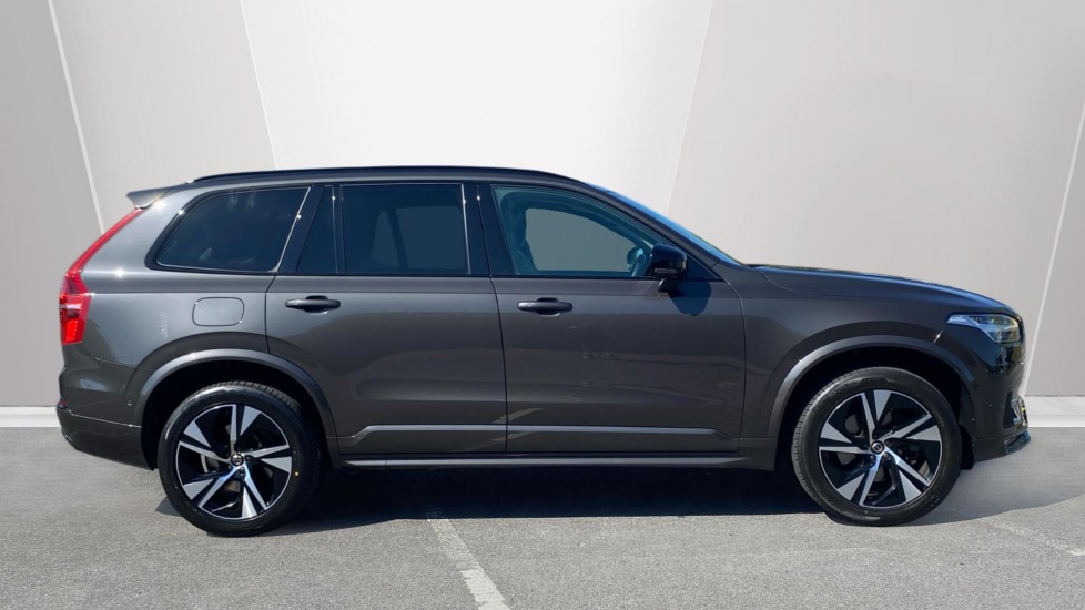 Volvo XC90 2.0 B5P [250] Plus Dark 5dr AWD Geartronic Petrol Estate - Image 3