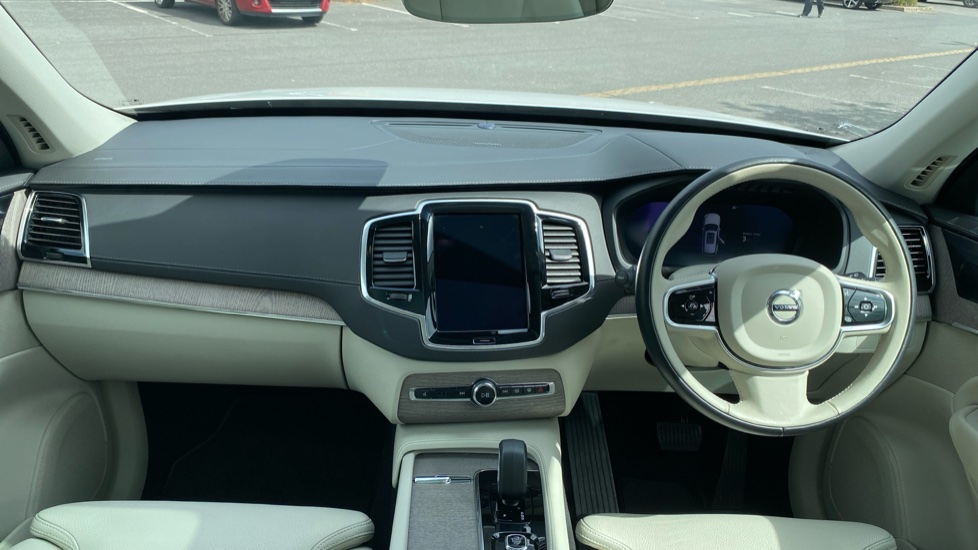 Volvo XC90 2.0 T8 [455] RC PHEV Plus Dark 5dr AWD Geartronic Estate - Image 5