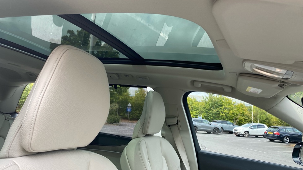 Volvo XC90 2.0 T8 [455] RC PHEV Plus Dark 5dr AWD Geartronic Estate - Image 38