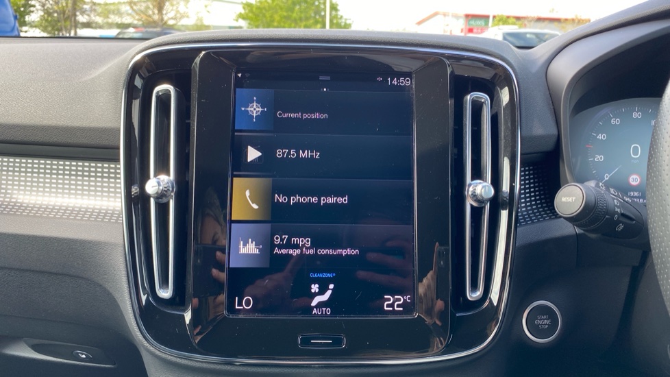 Volvo XC40 1.5 T3 [163] R DESIGN 5dr Geartronic Petrol Estate - Image 12