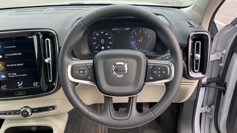 Volvo XC40 1.5 T3 [163] Inscription 5dr Geartronic Petrol Estate - Image 10