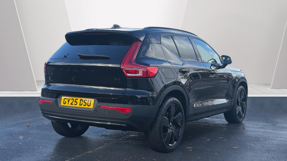 Volvo XC40 2.0 B4P Plus Black Edition 5dr Auto Petrol Estate - Image 2