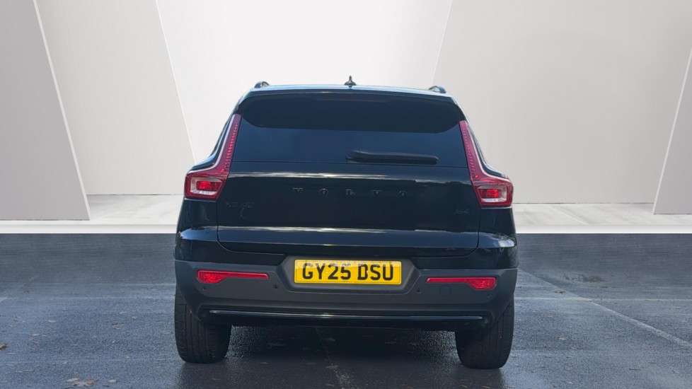 Volvo XC40 2.0 B4P Plus Black Edition 5dr Auto Petrol Estate - Image 8