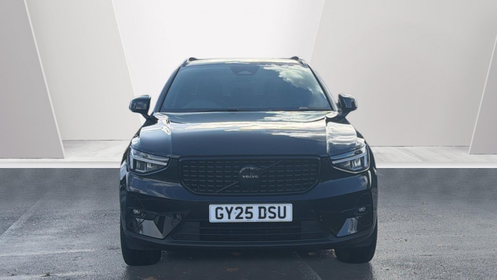 Volvo XC40 2.0 B4P Plus Black Edition 5dr Auto Petrol Estate - Image 9