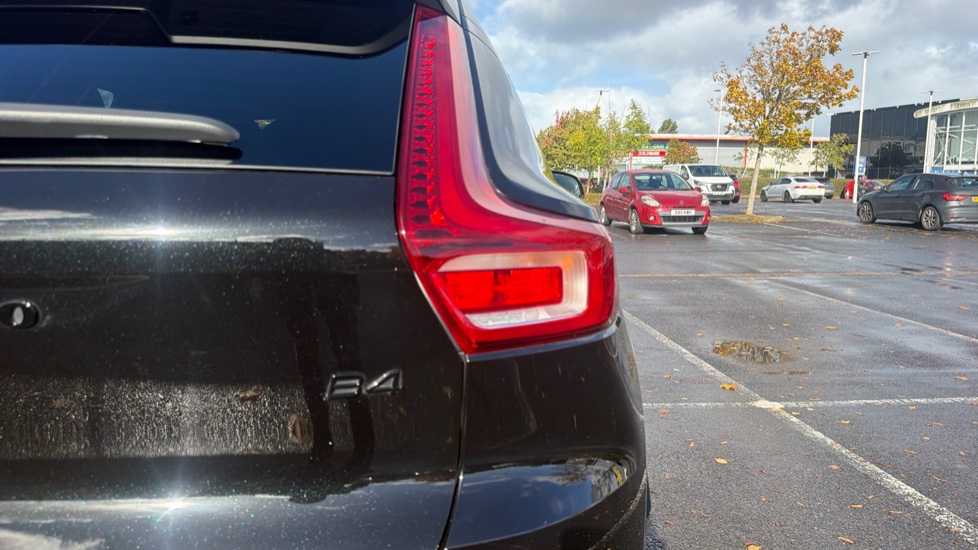 Volvo XC40 2.0 B4P Plus Black Edition 5dr Auto Petrol Estate - Image 43