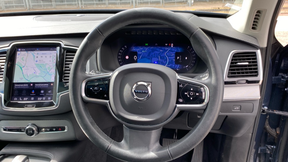 Volvo XC90 2.0 B5P [250] Plus Dark 5dr AWD Geartronic Petrol Estate - Image 10